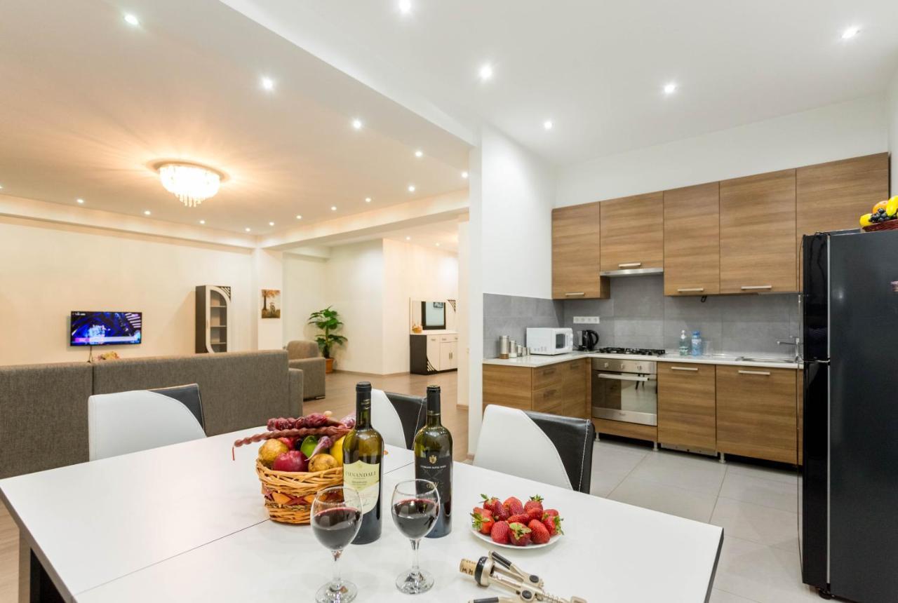 Apartment In The City Center Lll Tbilisi Luaran gambar